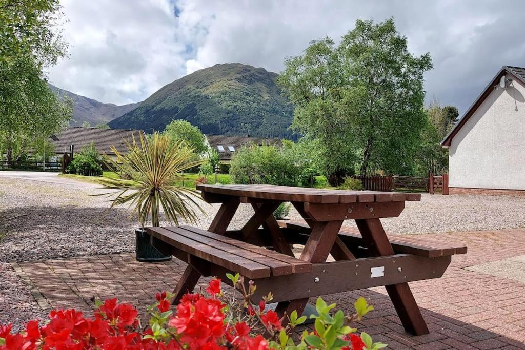 Roe Deer Cottage Near Glencoe Fort William Exterior photo