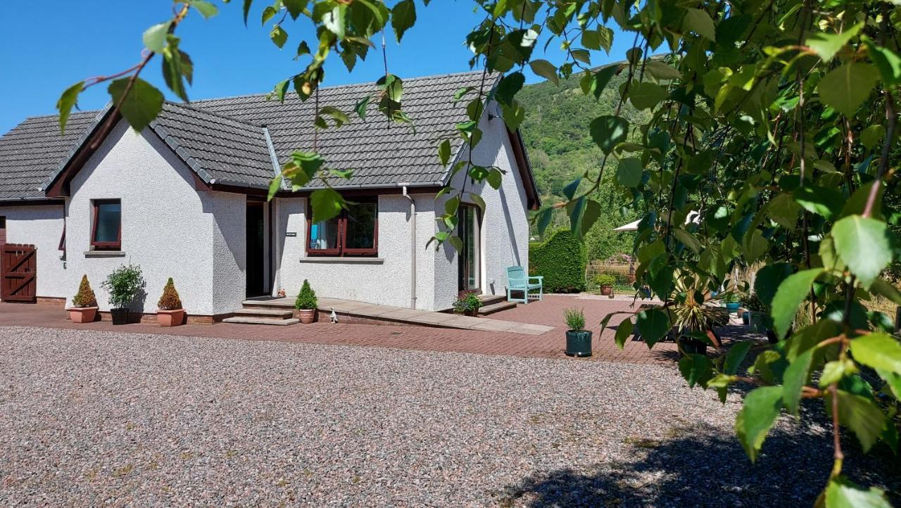 Roe Deer Cottage Near Glencoe Fort William Exterior photo